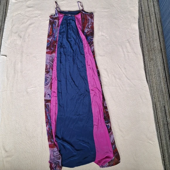 100% Silk Ella Moss Navy and Fuchsia Patterned Maxi Dress - Picture 2 of 7